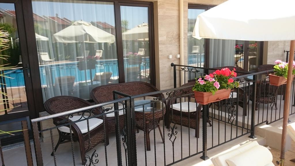 Aria Complex Aparthotel Sveti Vlas Ruang foto