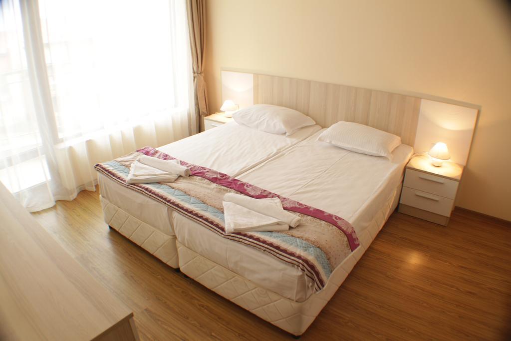 Aria Complex Aparthotel Sveti Vlas Ruang foto