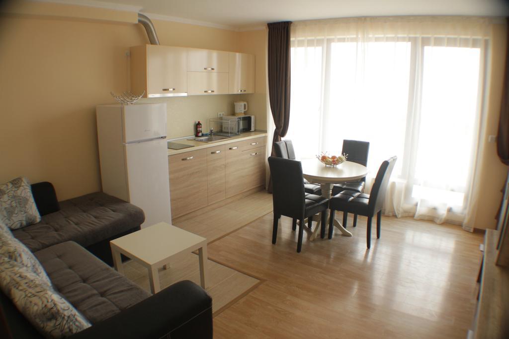 Aria Complex Aparthotel Sveti Vlas Ruang foto