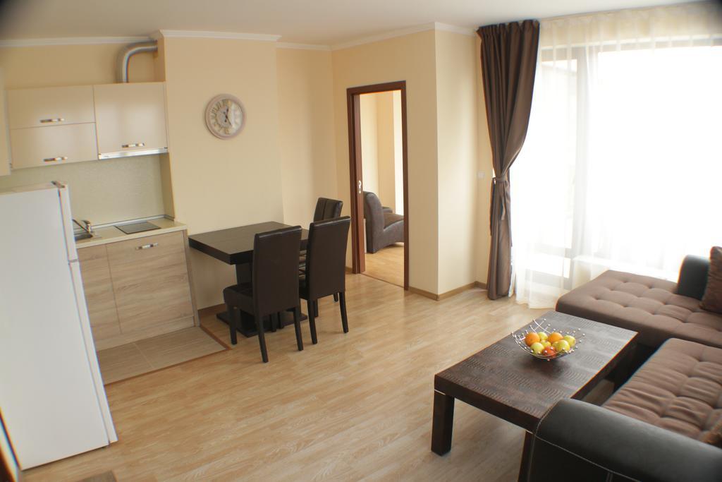 Aria Complex Aparthotel Sveti Vlas Bagian luar foto