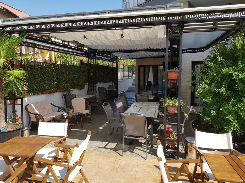 Aria Complex Aparthotel Sveti Vlas Bagian luar foto