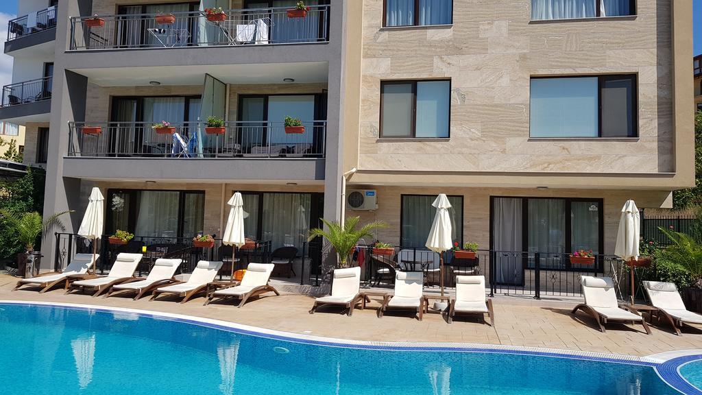 Aria Complex Aparthotel Sveti Vlas Bagian luar foto