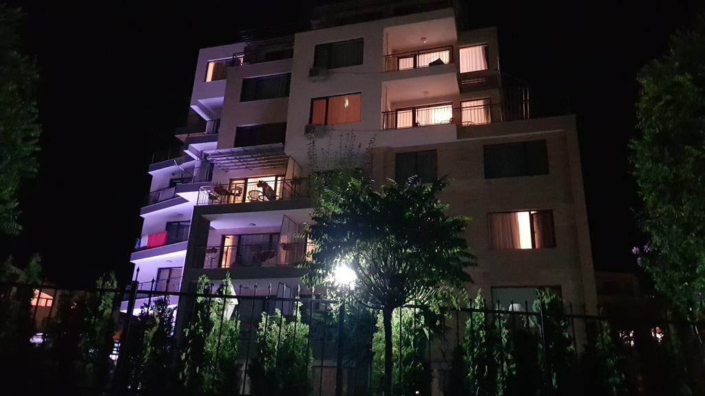 Aria Complex Aparthotel Sveti Vlas Bagian luar foto